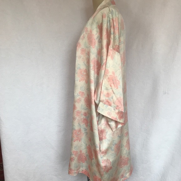 Pure Silk S/m Satin Rose print robe and chemise - Picture 3 of 15